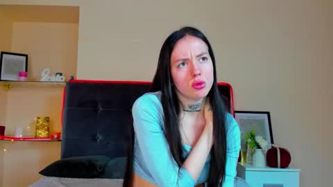 Adriana online show from March 2026 01:49:01 PM