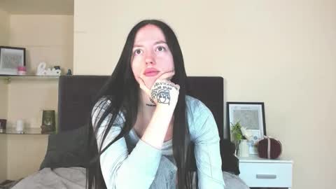 Adriana online show from April 2026 05:40:02 AM