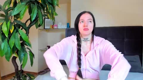 Adriana online show from April 2026 06:07:02 AM