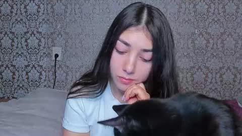 Adriana online show from March 2026 06:36:01 PM