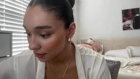 Adrianna  online show from February 2025 03:58:01 PM