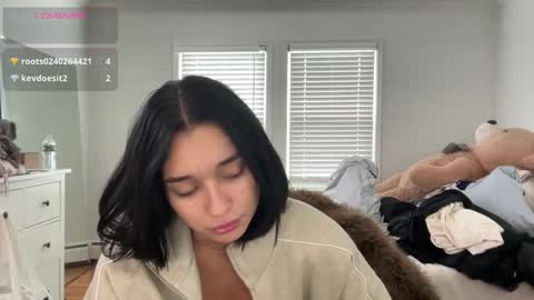 Adrianna  online show from October 2025 04:51:01 PM