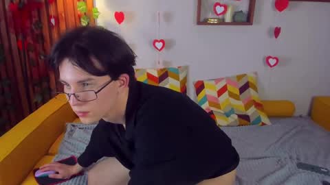 Snapshot of adrianoaubert chatting on February 2025 04:05:01 PM adrianoaubert online show from February 2025 04:05:01 PM