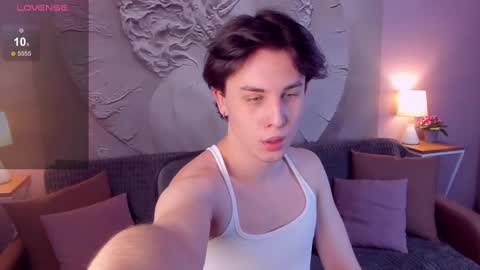 Snapshot of adrianoaubert chatting on March 2025 10:16:02 AM adrianoaubert online show from March 2025 10:16:02 AM