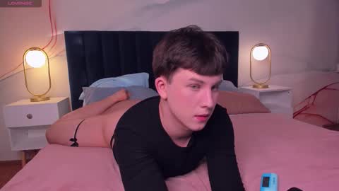 Snapshot of adrianoaubert chatting on September 2025 03:08:02 AM adrianoaubert online show from September 2025 03:08:02 AM