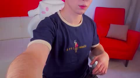 Snapshot of adrianoaubert chatting on October 2025 10:02:01 AM adrianoaubert online show from October 2025 10:02:01 AM