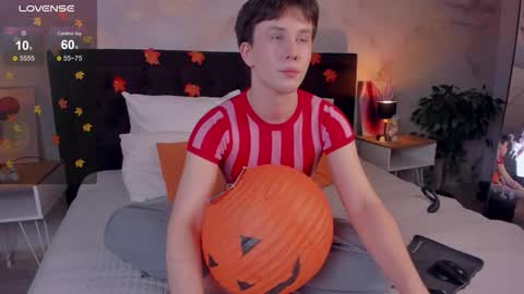 Snapshot of adrianoaubert chatting on October 2025 10:16:01 AM adrianoaubert online show from October 2025 10:16:01 AM