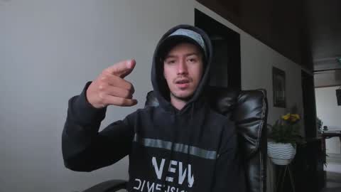 Snapshot of adrianwilliams_ chatting on January 2026 05:07:02 PM Adrian Williams online show from January 2026 05:07:02 PM