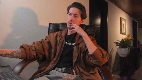 Snapshot of adrianwilliams_ chatting on January 2026 03:23:02 AM Adrian Williams online show from January 2026 03:23:02 AM