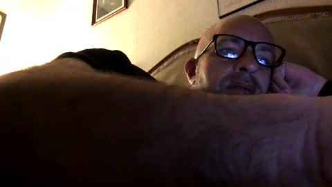 adrienfromparis online show from April 2026 07:52:02 PM