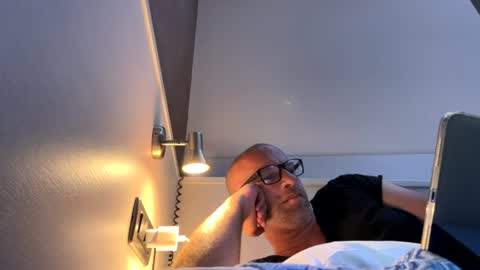 adrienfromparis online show from June 2026 08:43:02 PM