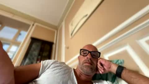 adrienfromparis online show from July 2026 07:28:02 AM