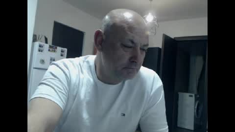 BEST LOVER online show from April 2026 07:38:02 PM