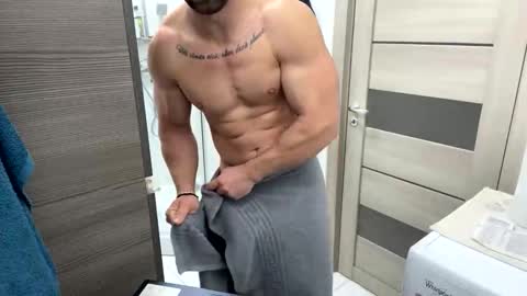 Mrrfitt online show from November 2025 10:03:02 AM