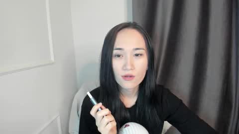 Aenie online show from October 2025 01:11:01 PM