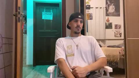 Luci online show from September 2025 04:36:02 AM