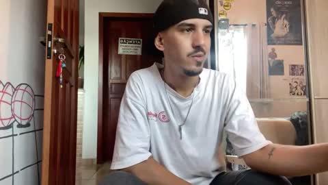 Luci online show from September 2025 08:32:02 PM