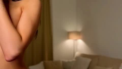 aerisblue online show from October 2025 08:11:02 PM