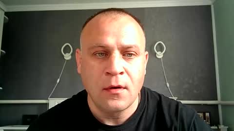 Sasha online show from April 2026 06:05:01 AM