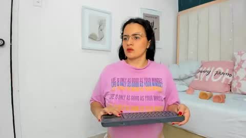 Snapshot of africa_holmes chatting on November 2025 02:10:01 AM Africa online show from November 2025 02:10:01 AM