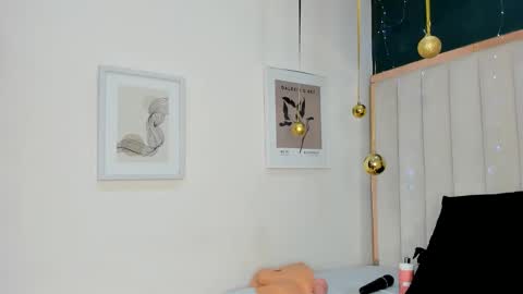 Snapshot of africa_holmes chatting on December 2025 02:30:01 AM Africa online show from December 2025 02:30:01 AM