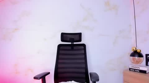 Snapshot of africa_holmes chatting on February 2026 02:53:01 AM Africa online show from February 2026 02:53:01 AM