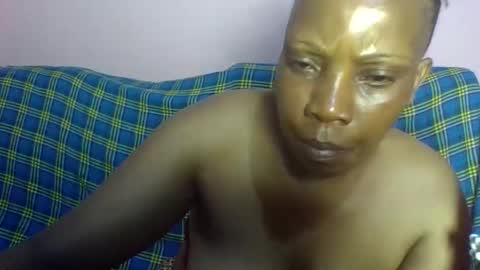 Snapshot of african_divaa chatting on February 2026 12:15:02 AM african_divaa online show from February 2026 12:15:02 AM