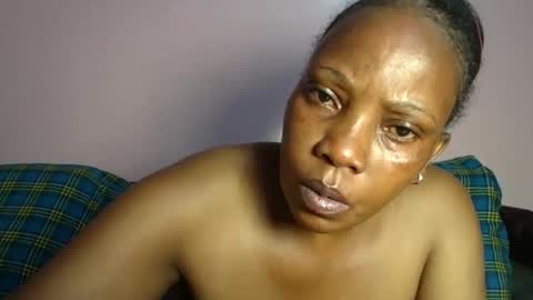 Snapshot of african_divaa chatting on February 2026 05:36:02 AM african_divaa online show from February 2026 05:36:02 AM