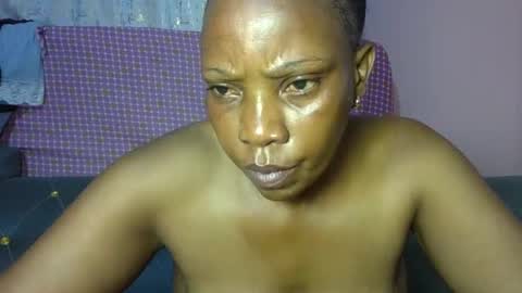 Snapshot of african_divaa chatting on February 2026 02:53:02 AM african_divaa online show from February 2026 02:53:02 AM