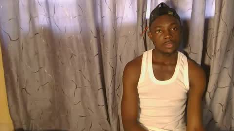 Snapshot of african_hotchocolate chatting on December 2025 06:30:02 AM sexiest online show from December 2025 06:30:02 AM