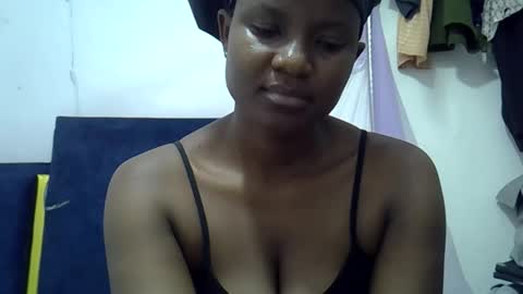Snapshot of africanngirl chatting on October 2025 09:59:02 AM africanngirl online show from October 2025 09:59:02 AM