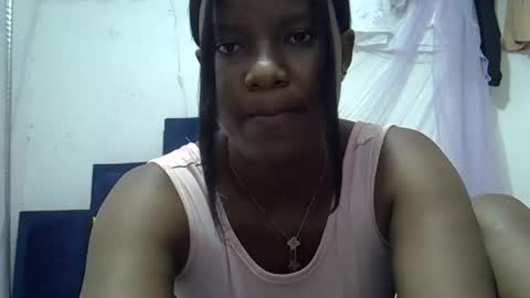 Snapshot of africanngirl chatting on October 2025 07:07:02 AM africanngirl online show from October 2025 07:07:02 AM