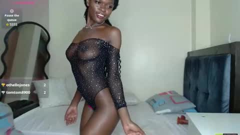 Mia online show from May 2026 06:58:01 PM