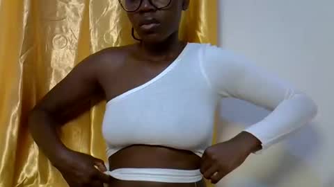 Snapshot of afrikan_desire chatting on February 2026 09:57:01 AM afrikan_desire online show from February 2026 09:57:01 AM