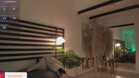 Emma online show from December 2024 01:11:01 AM