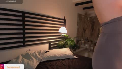 Emma online show from January 2025 09:29:01 PM