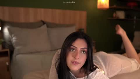 Emma online show from December 2025 12:30:01 AM