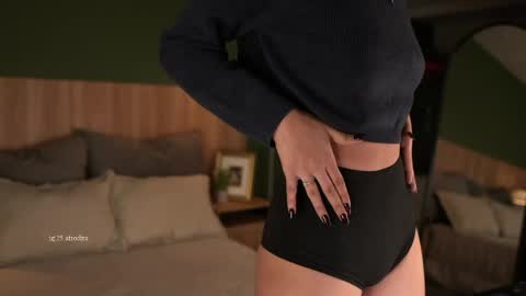 Emma online show from April 2026 11:27:01 PM