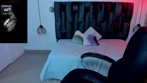 Snapshot of afroditaleclair chatting on December 2025 07:10:01 PM Afrodita online show from December 2025 07:10:01 PM