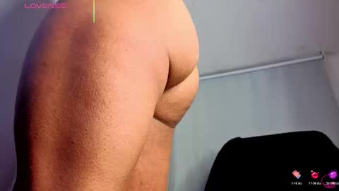 Snapshot of afrojayleof chatting on January 2026 02:06:02 AM Jayle online show from January 2026 02:06:02 AM