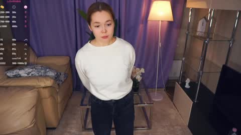 Snapshot of aftonbunkers chatting on January 2025 08:06:01 AM Lana 1800 - 0330 UTC Mia 0700- 1630 UTC online show from January 2025 08:06:01 AM