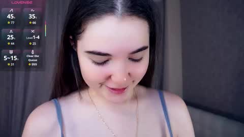 Snapshot of aftonbunkers chatting on November 2025 05:18:02 AM Lana 1800 - 0330 UTC Mia 0700- 1630 UTC online show from November 2025 05:18:02 AM