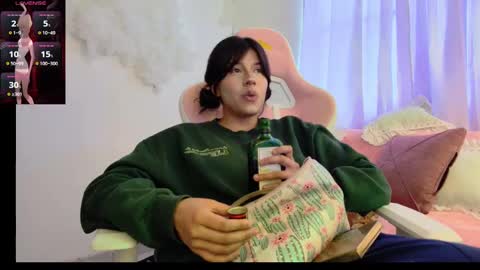 Snapshot of ag4ta_ chatting on February 2025 09:48:01 PM Agata online show from February 2025 09:48:01 PM