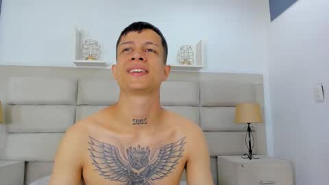 Snapshot of agarevans chatting on December 2025 04:20:02 AM AGAR online show from December 2025 04:20:02 AM