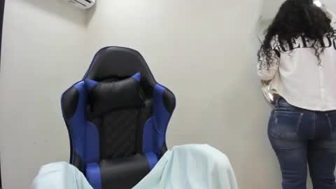 A G A T A  online show from February 2026 12:32:02 PM