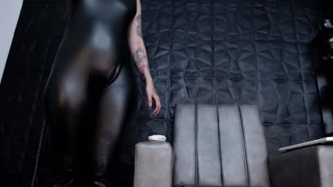 Snapshot of agata_darkness chatting on December 2024 03:44:02 PM Miss Agata online show from December 2024 03:44:02 PM