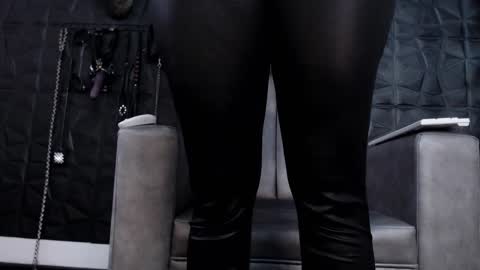 Snapshot of agata_darkness chatting on February 2025 03:24:02 PM Miss Agata online show from February 2025 03:24:02 PM