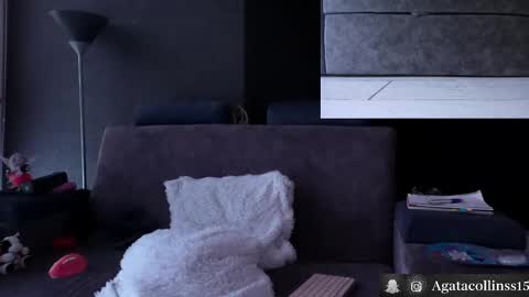 Agata Collinss online show from September 2025 08:09:01 PM