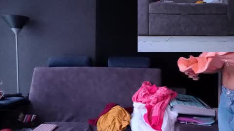 Agata Collinss online show from October 2025 10:32:02 PM