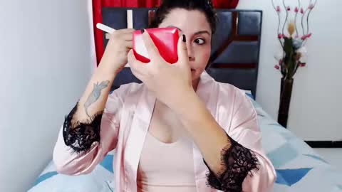 johana online show from November 2025 04:09:01 PM